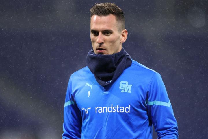 爱游戏体育-法甲清晨走向成谜，费耶诺德更衣室发声，目标明确，赛程密集仍需轮换-爱游戏体育