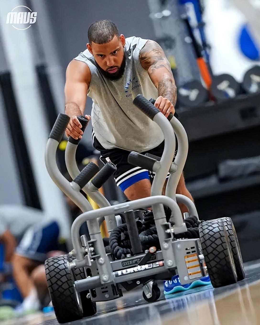 ayx game-英超赛程吃紧，达拉斯独行侠集结日更衣室发声，话题不断，资深球员宣示担当-ayx game